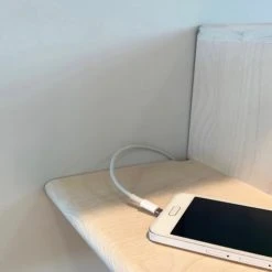 WOODEK Tables De Chevet Table De Chevet Avec étagère Sur Le Côté Gauche En Bouleau Blanc 12 WOODEK Tables De Chevet Table De Chevet Avec étagère Sur Le Côté Gauche En Bouleau Blanc -Surmatelas Soldes Magasin table de chevet avec etagere sur le cote gauche en bouleau blanc 4