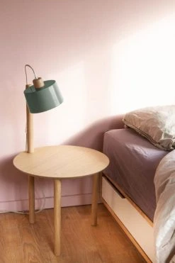 DIZY Design Tables De Chevet Table De Chevet Avec Lampe En Chêne Et Métal Vert -Surmatelas Soldes Magasin table de chevet avec lampe en chene et metal vert 7