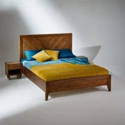 Robin Des Bois Tables De Chevet Table De Chevet En Bois Massif -Surmatelas Soldes Magasin table de chevet en bois massif 2