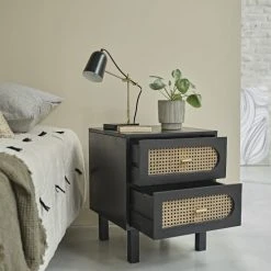 Bois Dessus Bois Dessous Tables De Chevet Table De Chevet En Manguier Noir Et Cannage -Surmatelas Soldes Magasin table de chevet en manguier noir et cannage 2