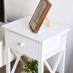 Homcom Tables De Chevet Table De Chevet Style Cosy Croix Latérales Tiroir étagère Bois -Surmatelas Soldes Magasin table de chevet style cosy croix laterales tiroir etagere bois 5